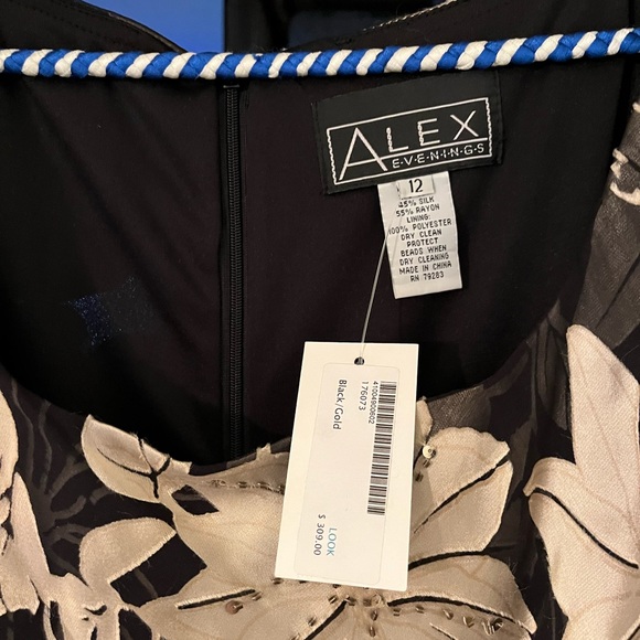 ALEX designer dress - Picture 4 of 5